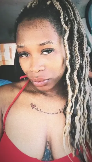 Onlyfans: paradise_lux